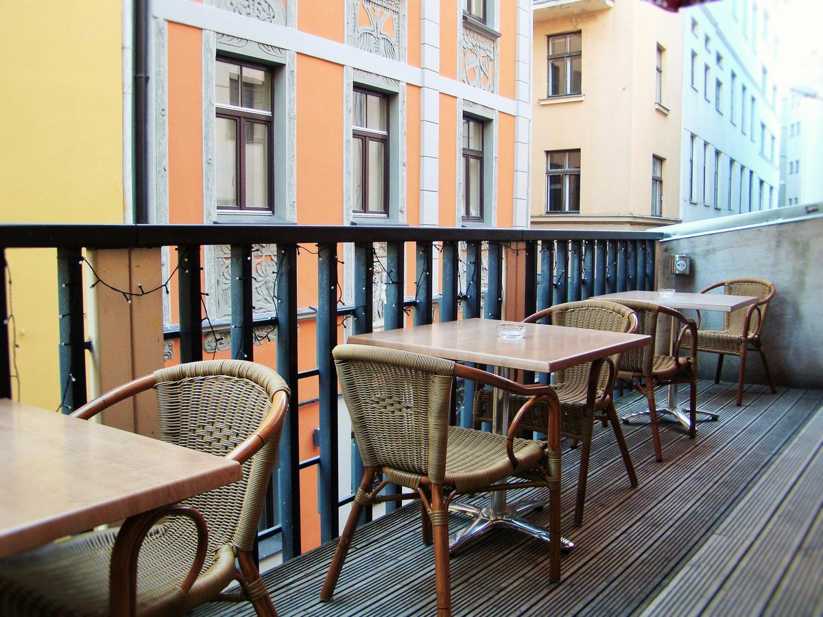 Wicked Weasel Hostel Riga Eksteriør billede
